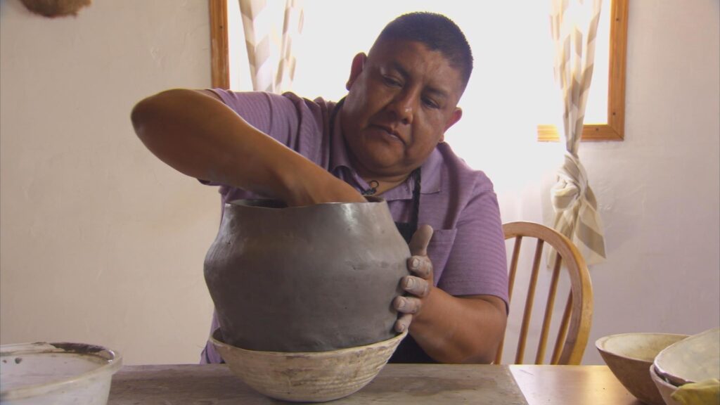 Acoma Potter Robert Patricio