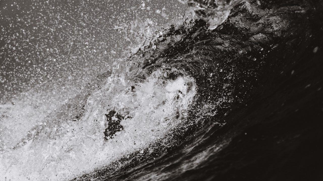 1224 Line Gray Wave