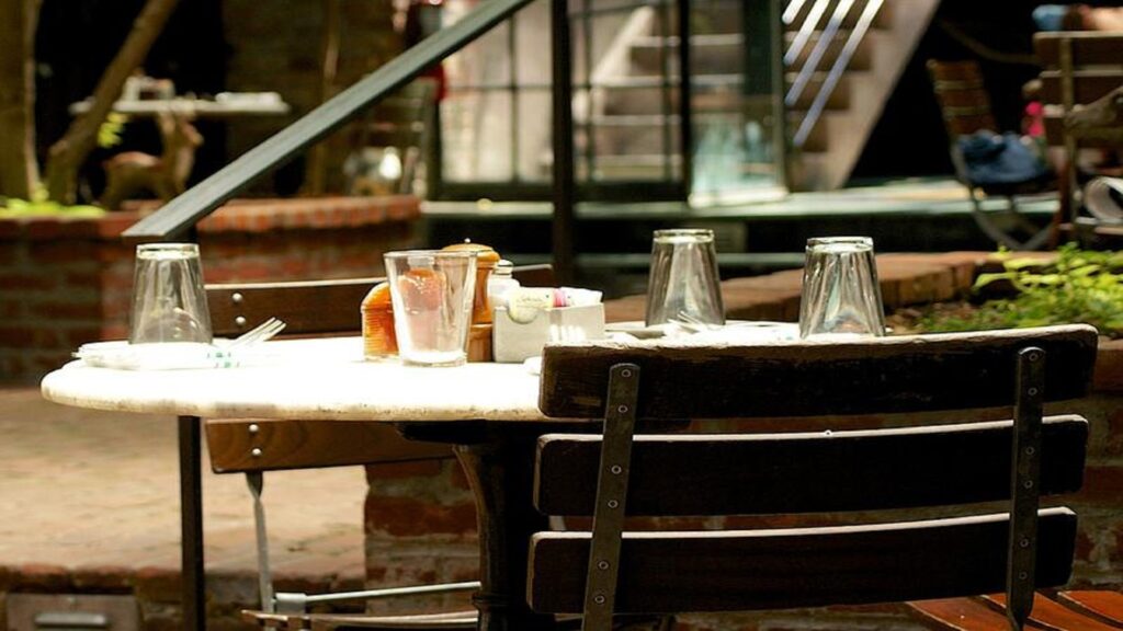 An empty table at a restaurant.