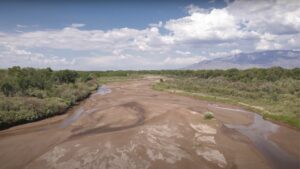 An overview of the dry Rio Grande.